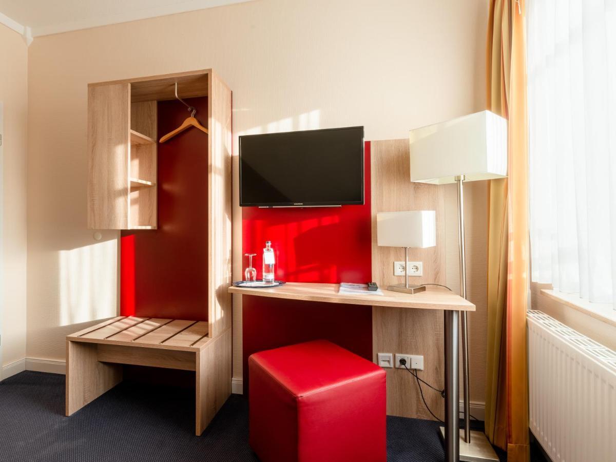 Nordsee-Hotel Hinrichsen Husum  Extérieur photo