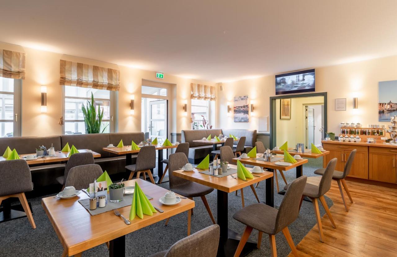 Nordsee-Hotel Hinrichsen Husum  Extérieur photo
